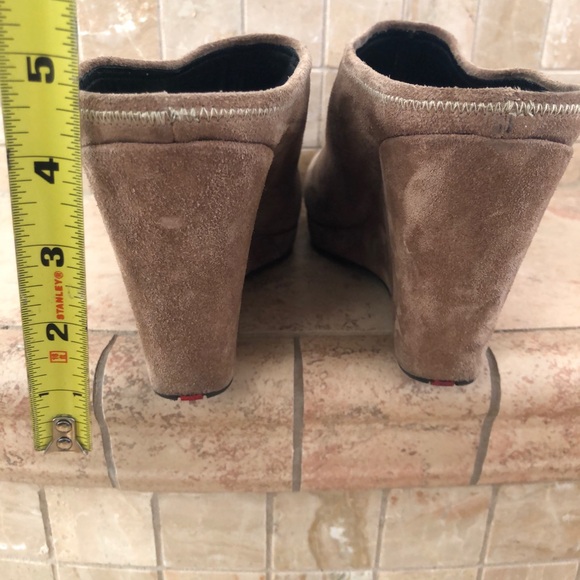 Prada Suede Wedge Mules, size 41, tan color - Picture 5 of 7